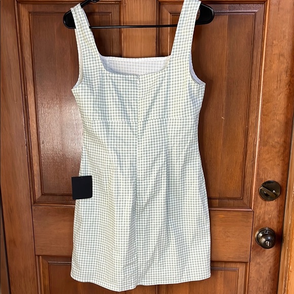 NWT LULUS Gingham Checkered Dress Size Medium - Picture 2 of 8
